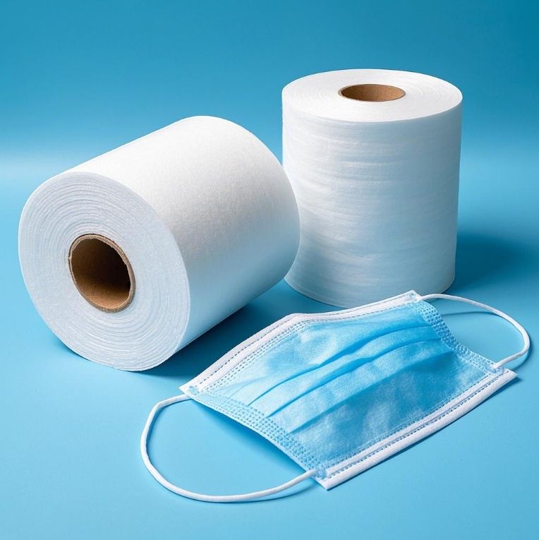 Close-up image of hydrophobic, medical-grade spunbond non woven for face masks, highlighting the fine continuous filament structure essential for fluid resistance and breathability.